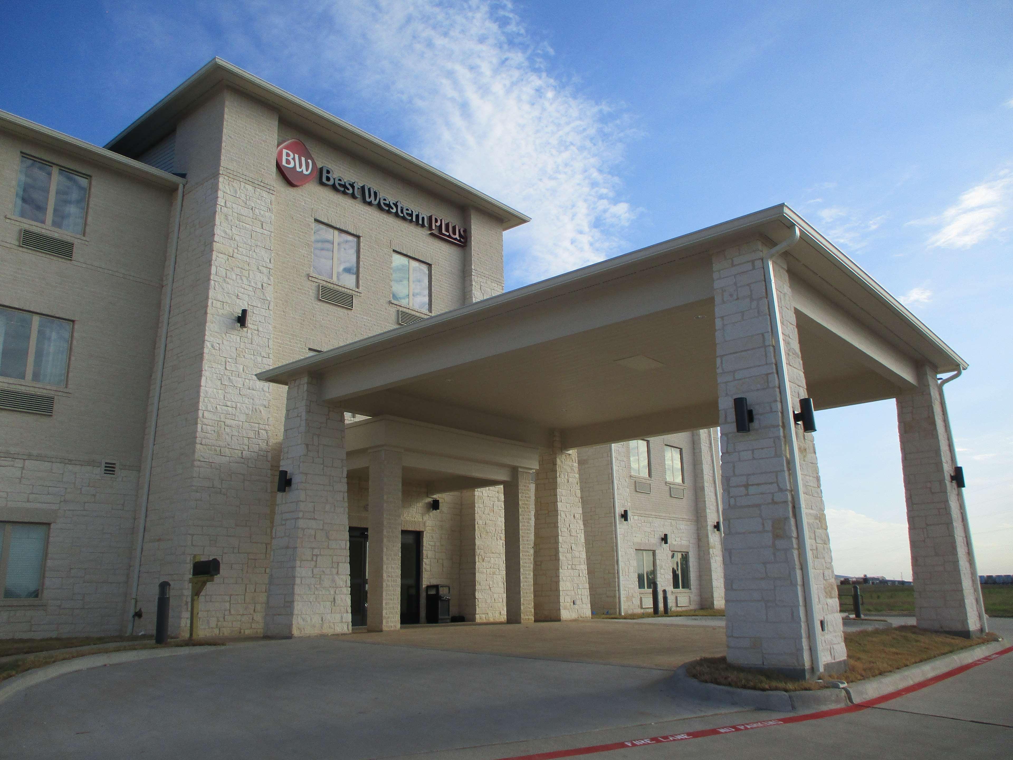 Best Western Plus Wills Point Exterior photo